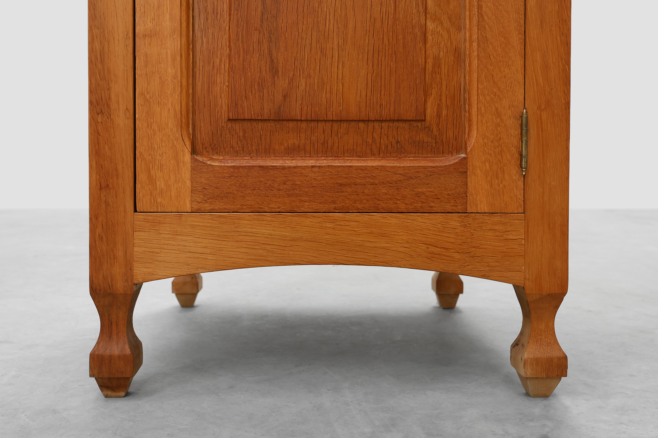 Pair of French Art Deco Nightstands in oak with marble tops, 1930s thumbnail